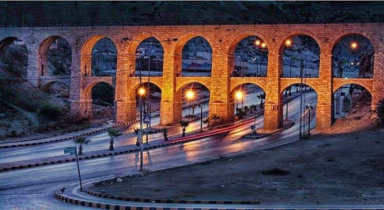 الجسور العشرة
